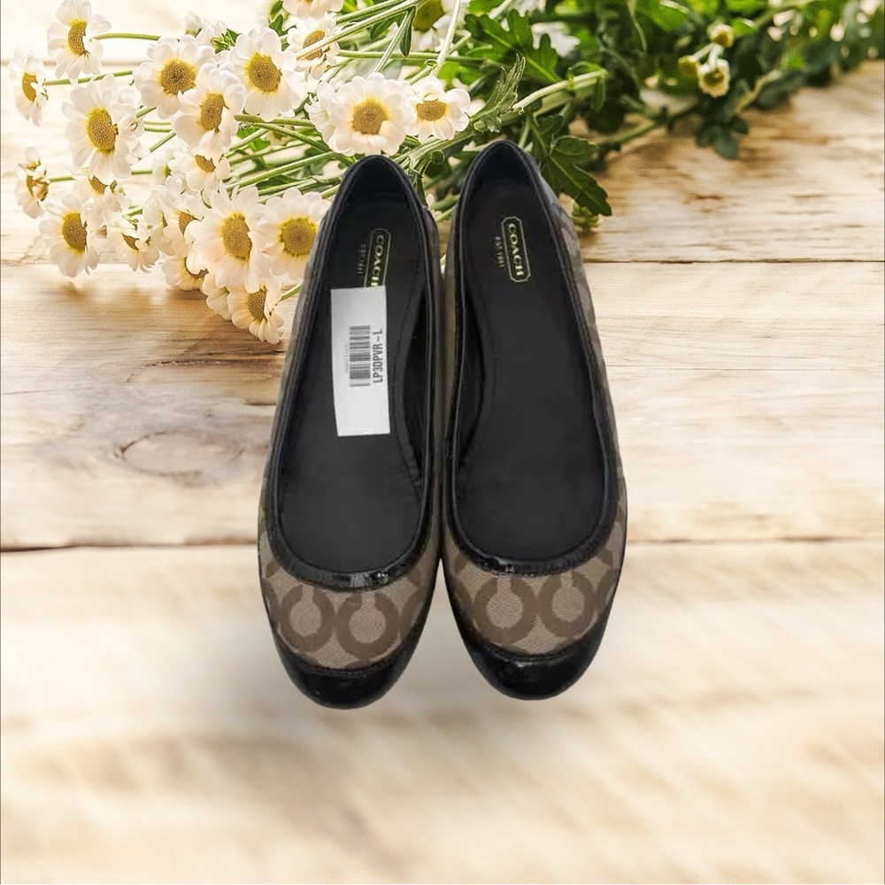 COPY - Coach flats Sz 8.5